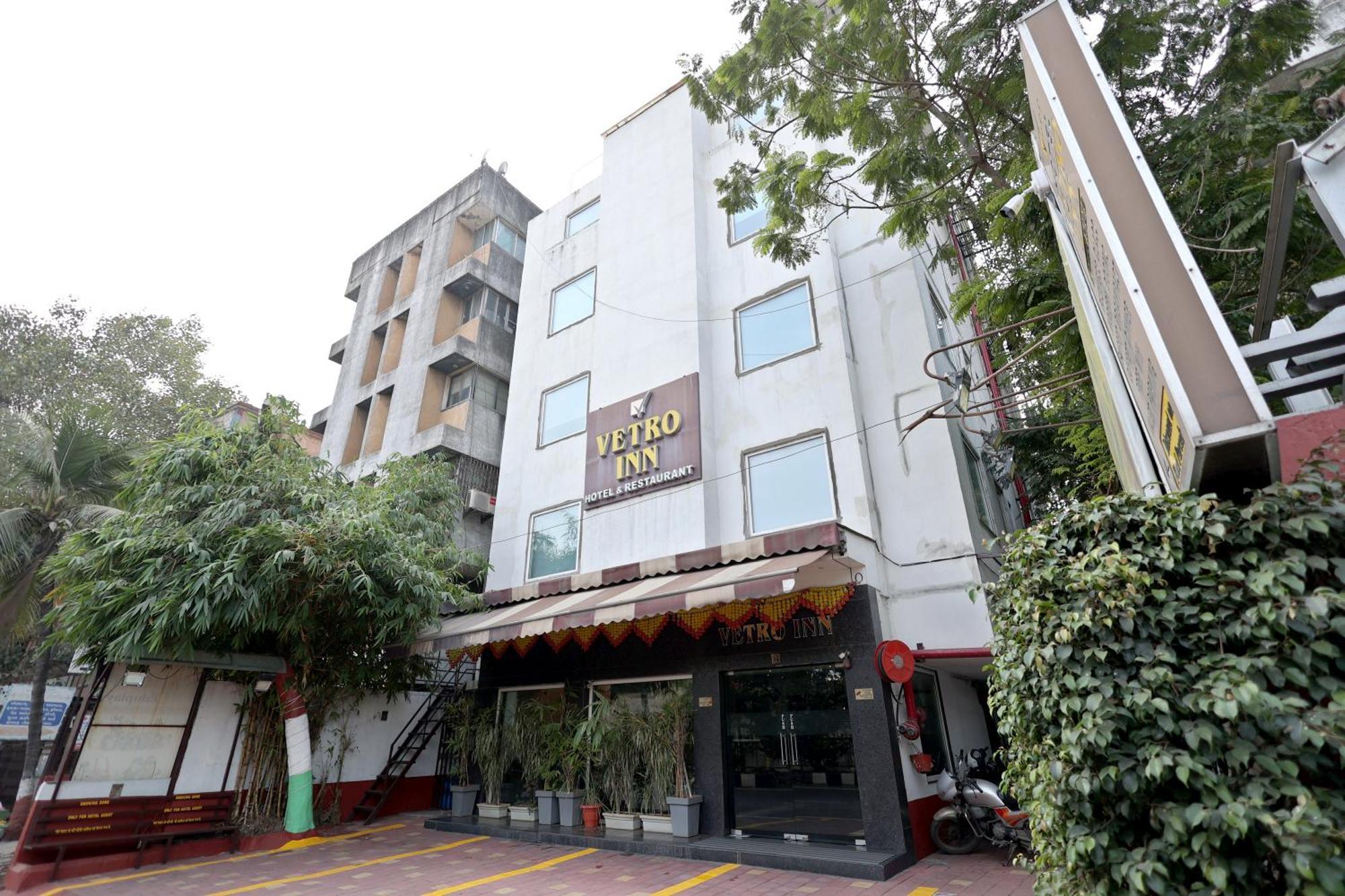 Hotel Vetro Inn Surat Eksteriør billede